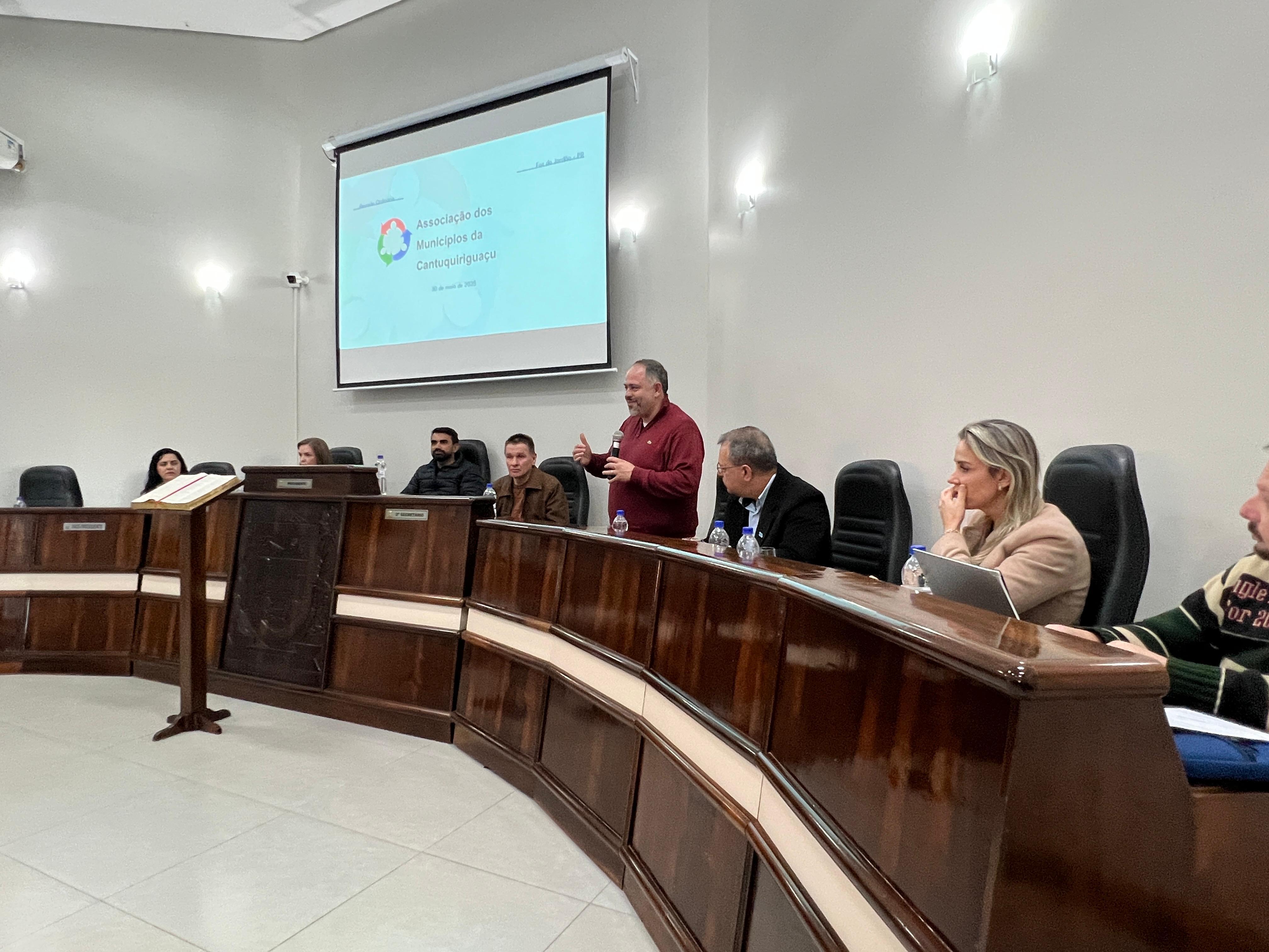 Reuniões nos municípios 